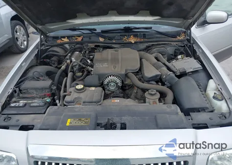 2007 Mercury Grand Marquis Gs from USA, damaged, VIN 2MEFM74V97X612947